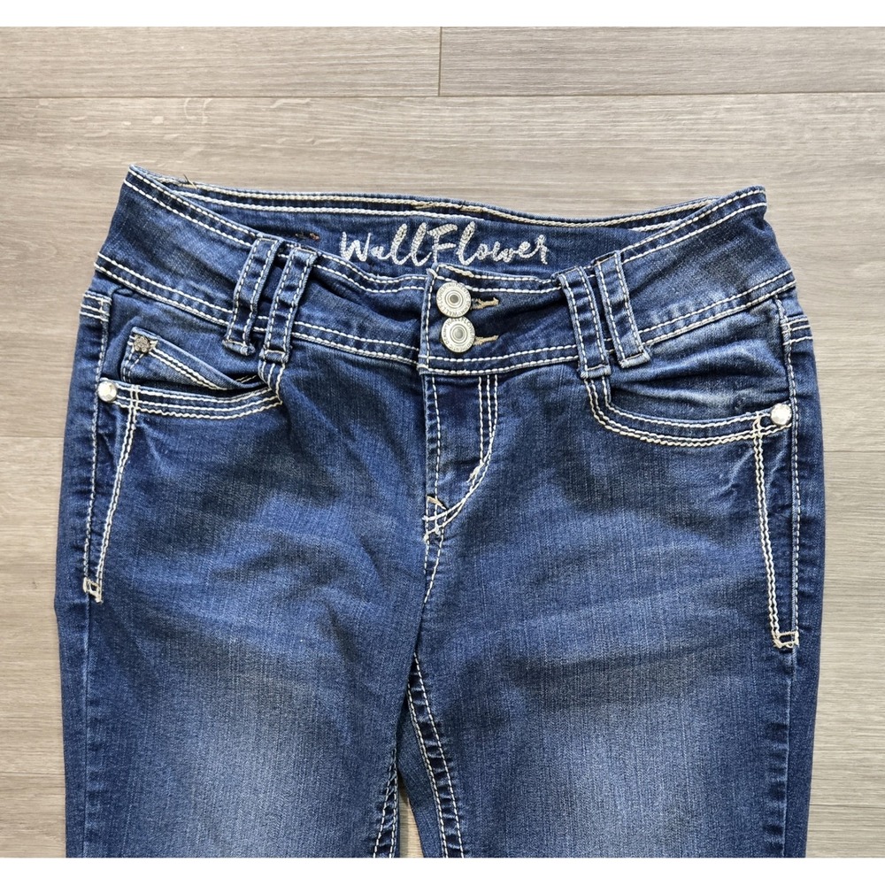 WallFlower Luscious Curvy Fit Bootcut Jeans Dark Wash Blue Thick Stitch Size 5 - Picture 3 of 14